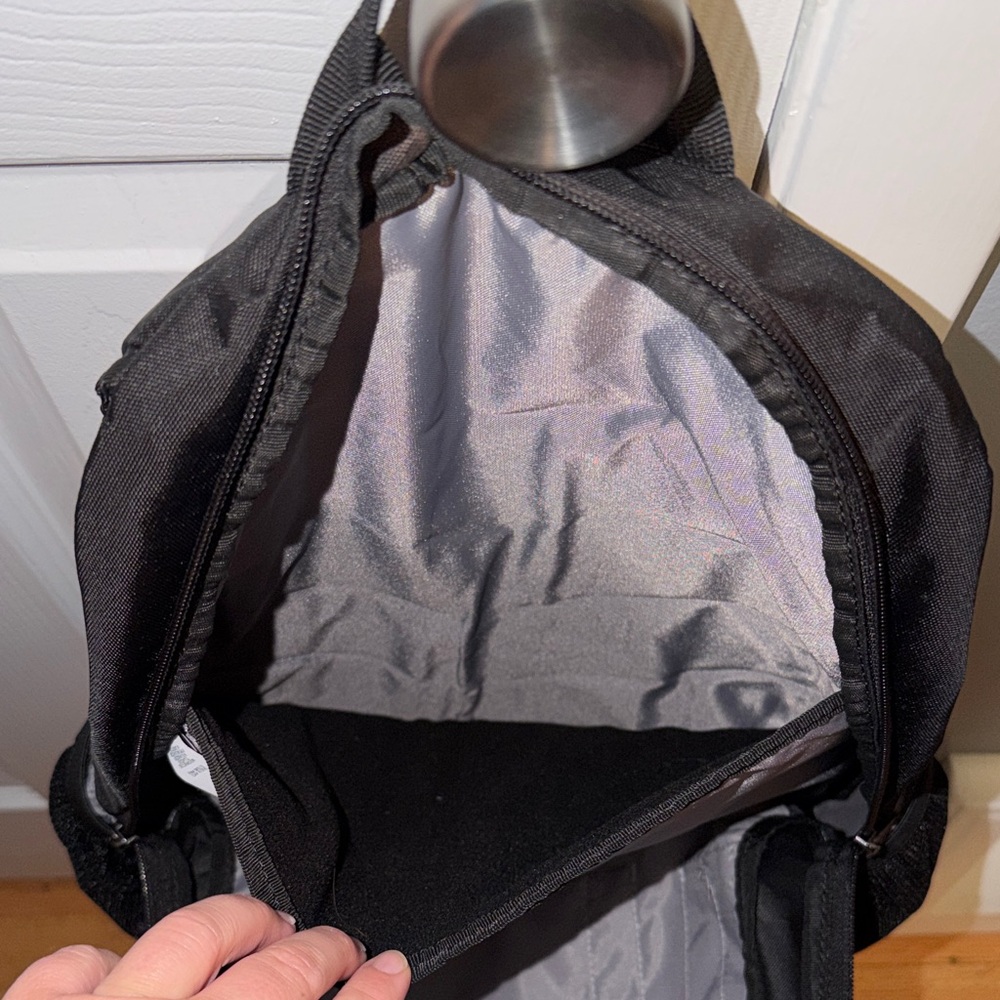 Under Armour Backpack - Picture 4 of 6
